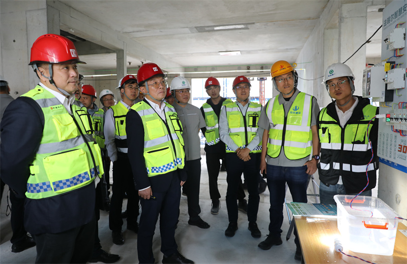 2025年5月23日，中天建设集团在天津组织召开2025年中海发展客户履约推进会。中海发展副总裁郭磊、工程部总经理李建光、中海华北公司工程总徐杨忠等受邀出席。